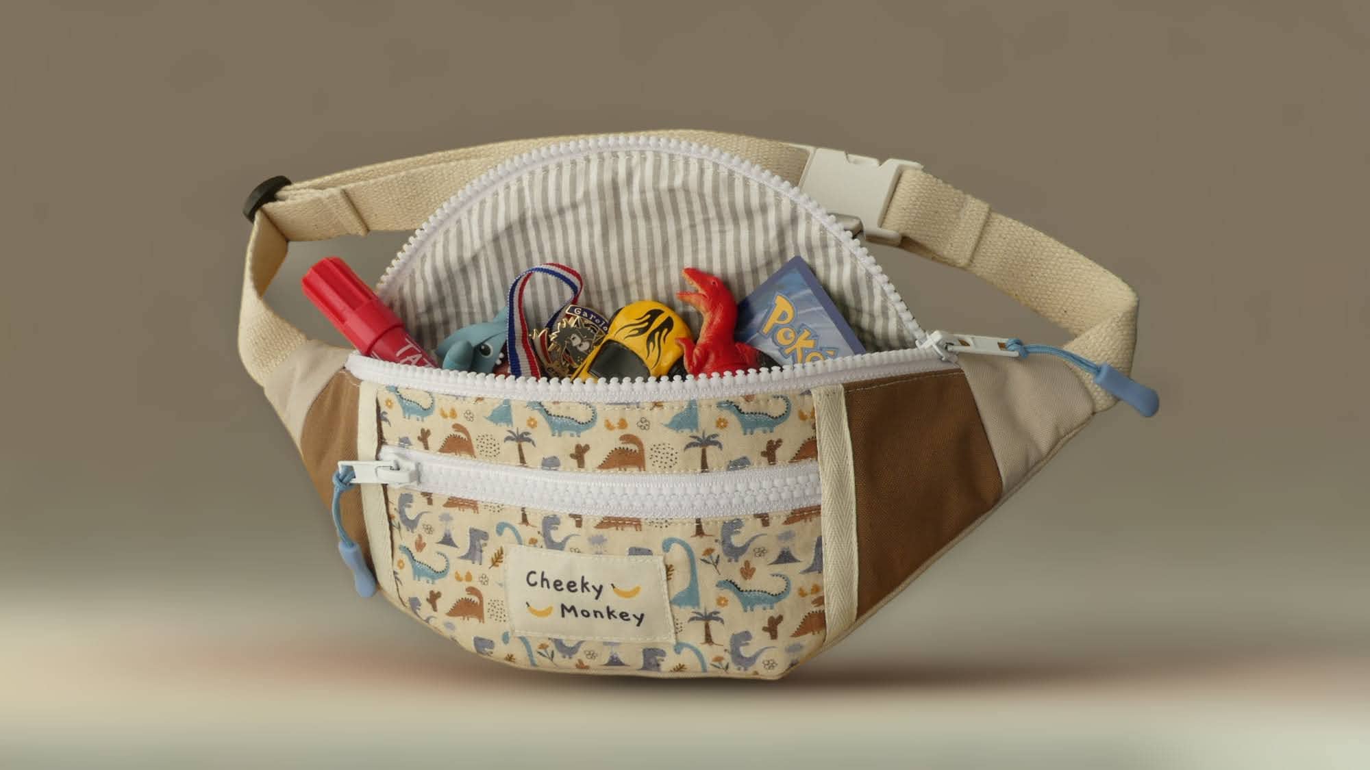 Sac banane Cheeky Monkey modèle Dino en gros plan